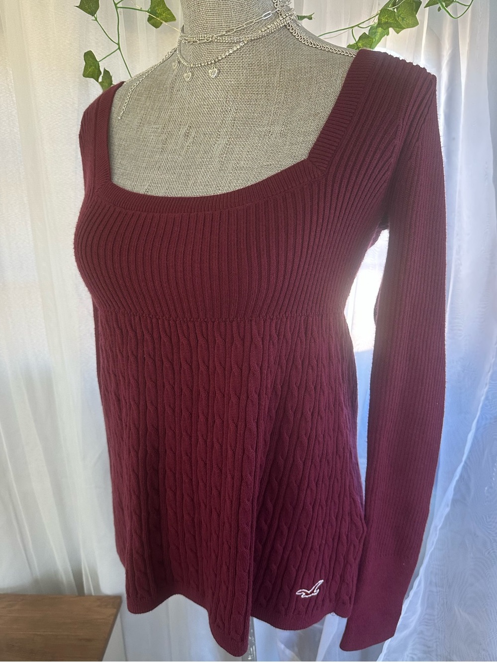 Hollister Ribbed Knit Square-Neck Sweater - Burgundy